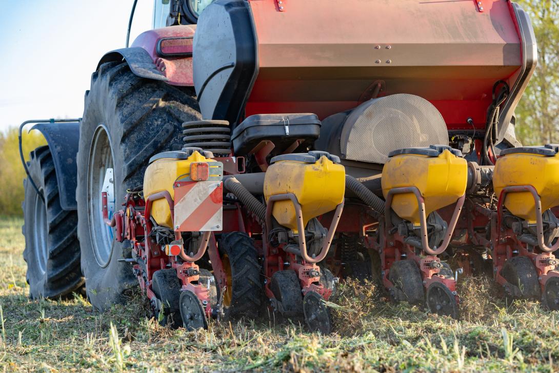 Einzelkornsämaschine im Einsatz 